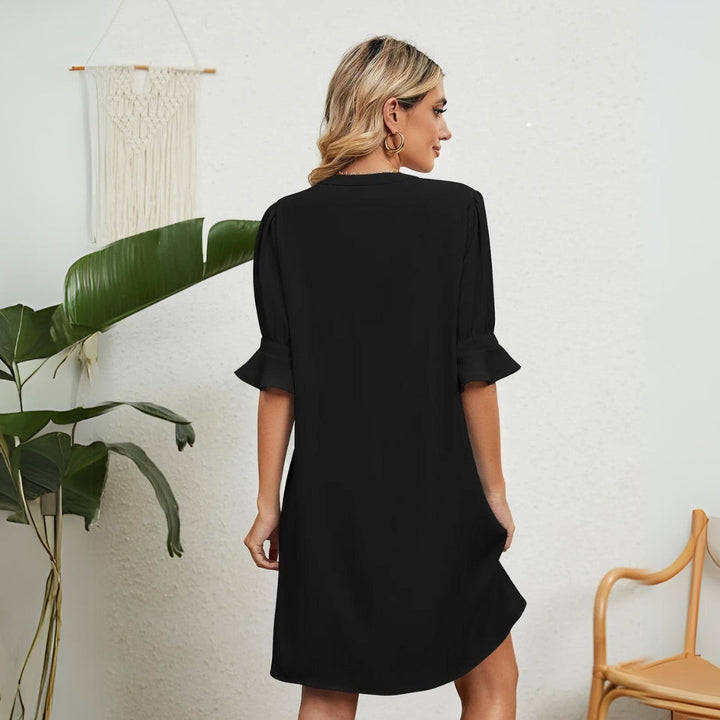 Alina™ | Robe Élégante en V
