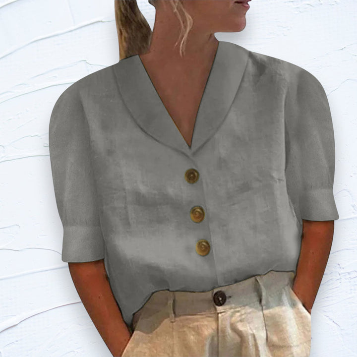 Retro-Chic Button-Up Blouse met Geknoopte Voorkant