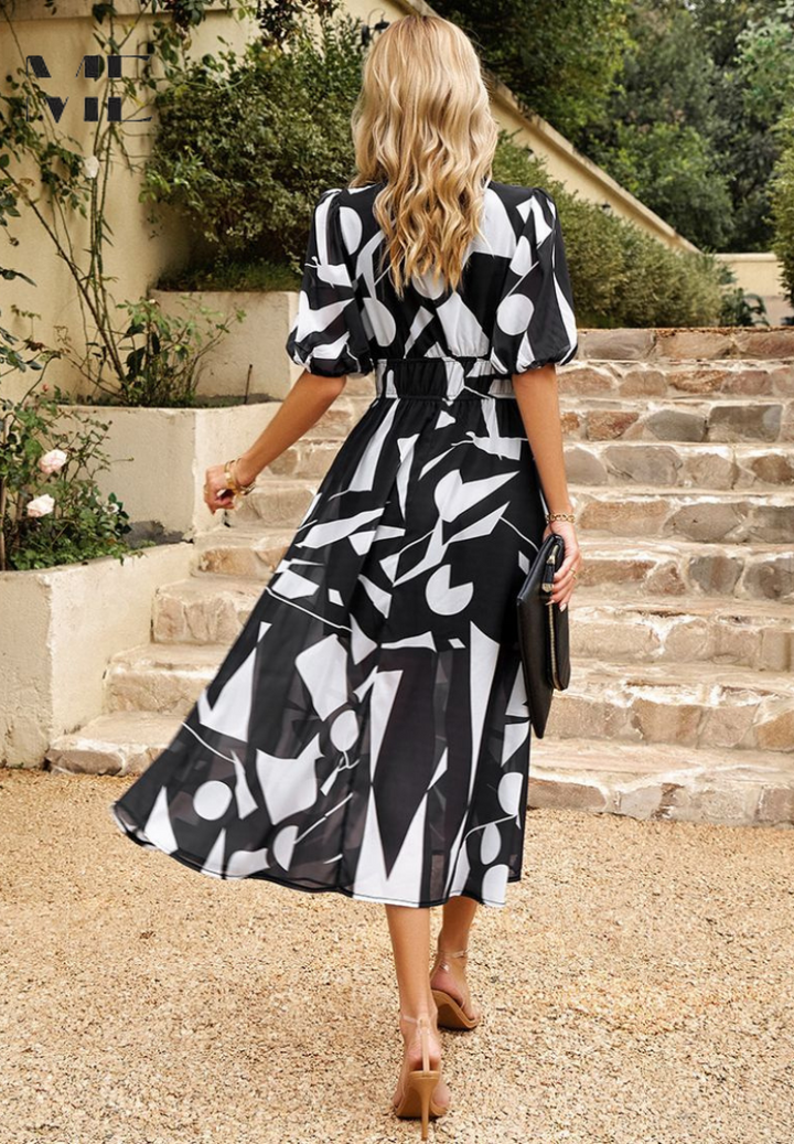 Danielle | Tijdloze Middellange Luxe Jurk (Bijna uitverkocht)