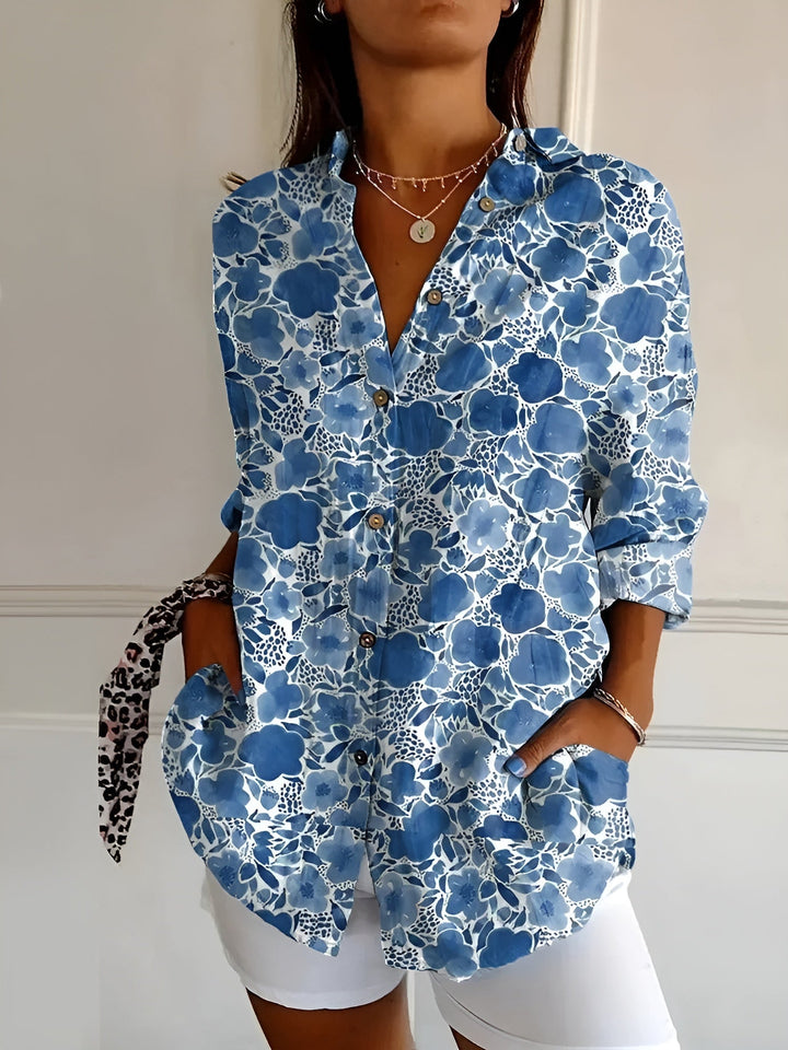 DESIREE I GEBLOMTE BLOUSE MET KNOPENRIJ